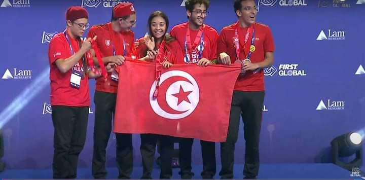 Un Club de Sfax Remporte Cinq Médailles au Premier Défi Mondial à Singapour