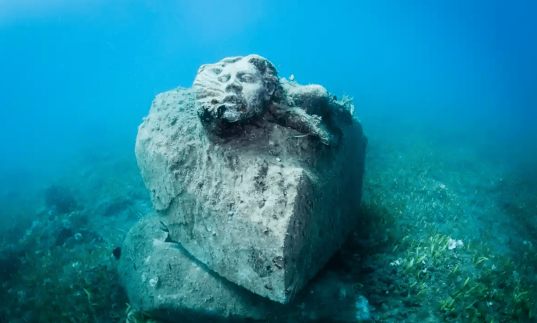 Il crée un musée de statues sous-marin pour empêcher la pêche illégale